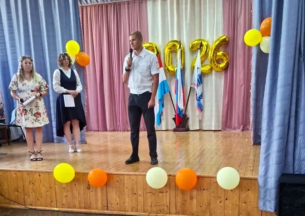 В День знаний – в каждую школу! В День знаний – в каждую школу!