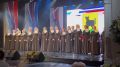 В эти минуты в Драматическом театре им. А. Н. Толстого проходит торжественное собрание, посвящённое Дню города