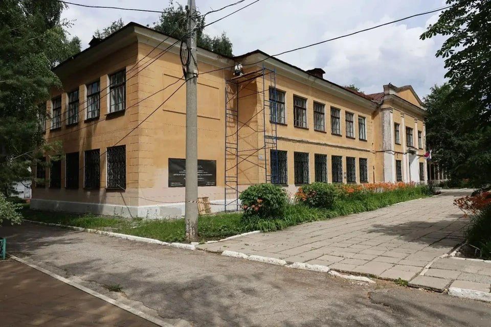 Юные самарцы сели за парты в обновленных школах Юные самарцы сели за парты в обновленных школах
