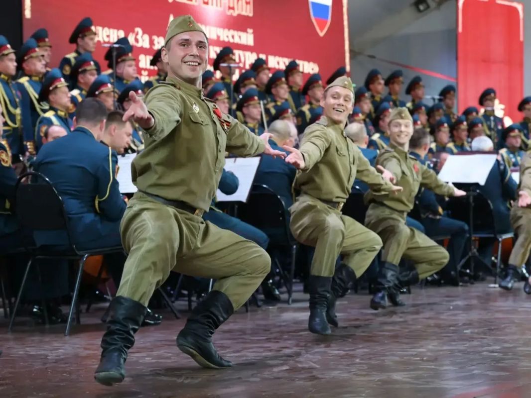 Лучшие моменты!. 5 сентября в Самаре состоялся концерт Академического ордена «За заслуги в культуре и искусстве» ансамбля песни и пляски Росгвардии Лучшие моменты!. 5 сентября в Самаре состоялся концерт Академического ордена «За заслуги в культуре и искусстве» ансамбля песни и пляски Росгвардии