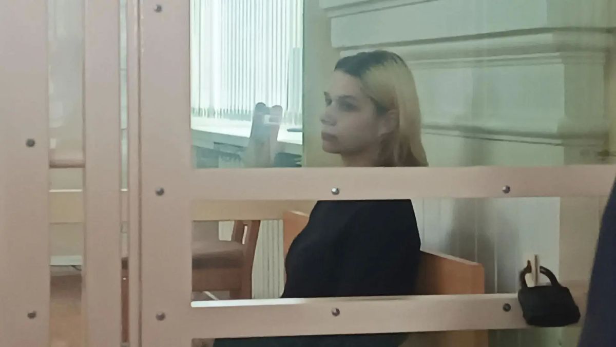 Сегодня, 10 сентября, в Самарском областном суде продолжается рассмотрение уголовного дела в отношении Екатерины Тарховой Сегодня, 10 сентября, в Самарском областном суде продолжается рассмотрение уголовного дела в отношении Екатерины Тарховой