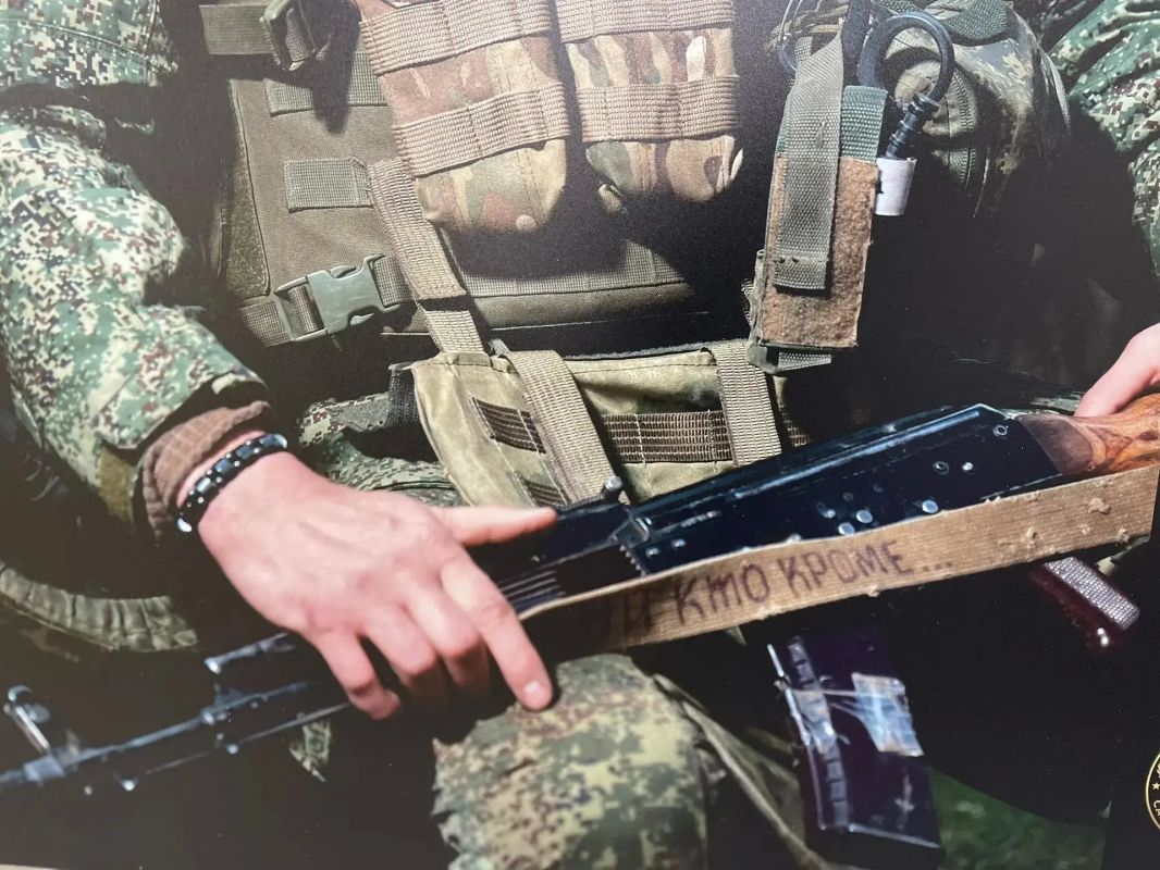 В Самарской губернской думе открылась выставка военной фотографии «Самарский рубеж» В Самарской губернской думе открылась выставка военной фотографии «Самарский рубеж»