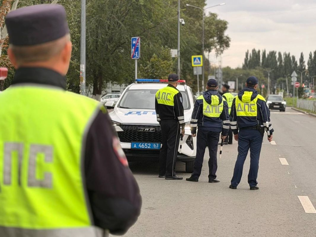 г. Самара. Безопасность детей - под особым контролем Госавтоинспекции В Самаре автоинспекторы проводят рейдовые мероприятия, направленные на предупреждение ДТП с участием детей-пассажиров г. Самара. Безопасность детей - под особым контролем Госавтоинспекции В Самаре автоинспекторы проводят рейдовые мероприятия, направленные на предупреждение ДТП с участием детей-пассажиров