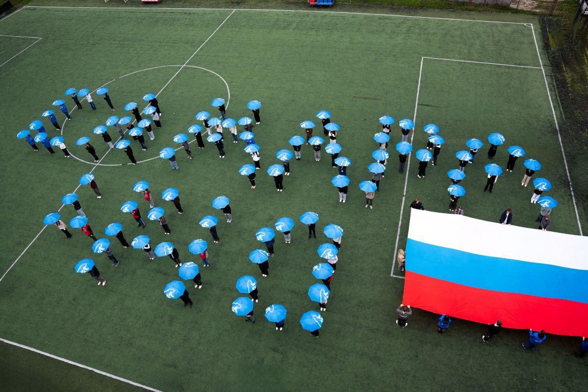 Масштабный молодежный флешмоб состоялся в Самаре в честь 440-летия города