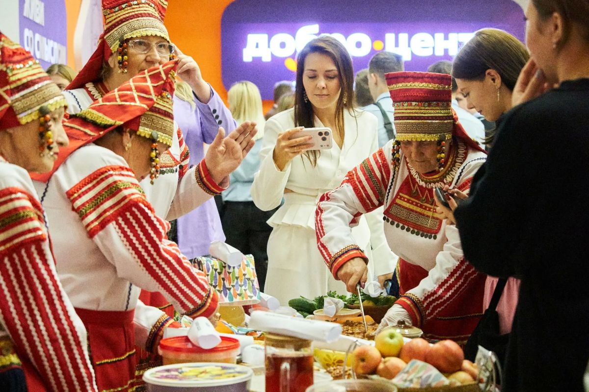 Вечер единства: в Сызрани прошел фестиваль «Мы вместе!» Вечер единства: в Сызрани прошел фестиваль «Мы вместе!»