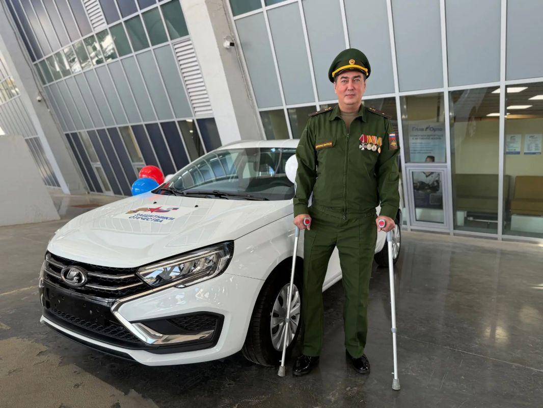 Ветеран СВО отправился на выборы на новом автомобиле с ручным управлением Ветеран СВО отправился на выборы на новом автомобиле с ручным управлением
