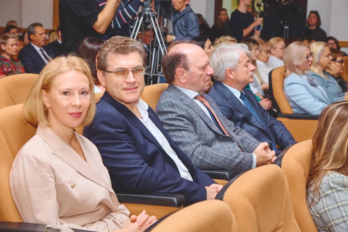В Самаре прошла первая региональная научно-образовательная конференция «Институт главного врача» В Самаре прошла первая региональная научно-образовательная конференция «Институт главного врача»