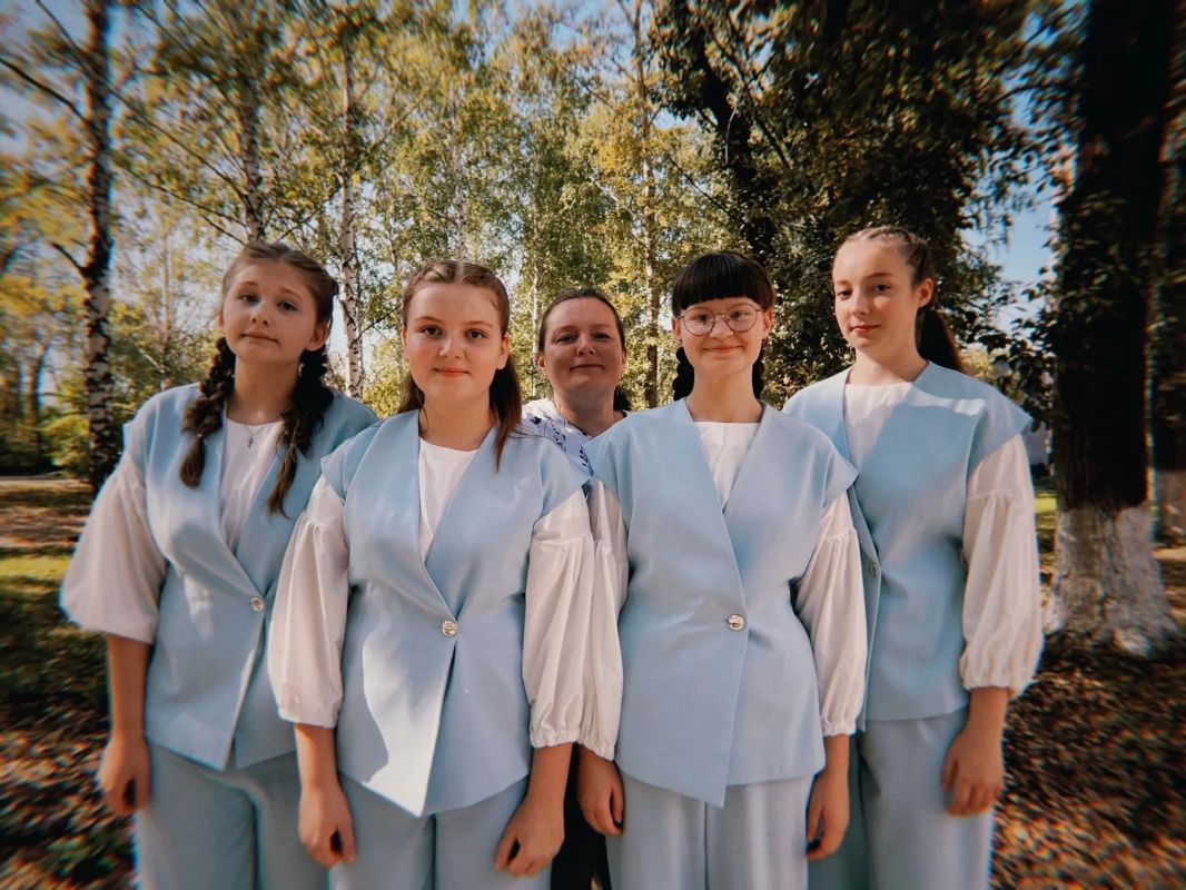 В тёплые сентябрьские выходные коллективы учреждений культуры Кинеля продолжают дарить выступления и праздничное настроение жителям городского округа В тёплые сентябрьские выходные коллективы учреждений культуры Кинеля продолжают дарить выступления и праздничное настроение жителям городского округа