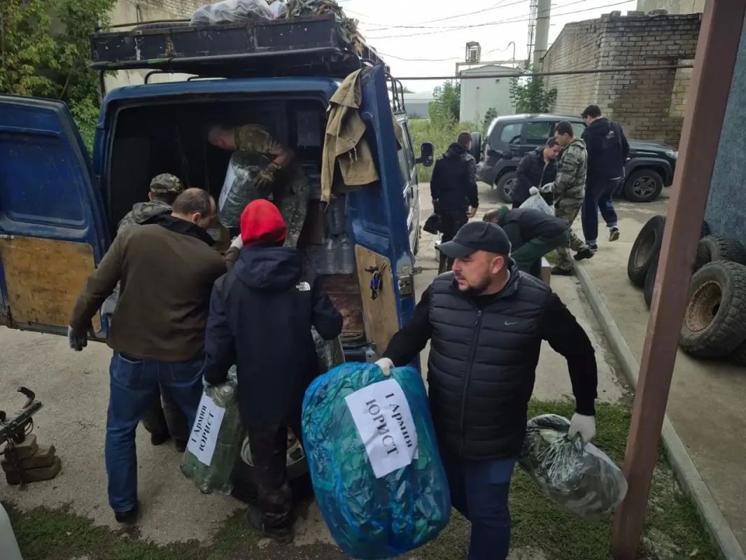 Ко Дню работников леса самарские лесоводы доставили 3 тонны гуманитарной помощи «за ленточку» Ко Дню работников леса самарские лесоводы доставили 3 тонны гуманитарной помощи «за ленточку»