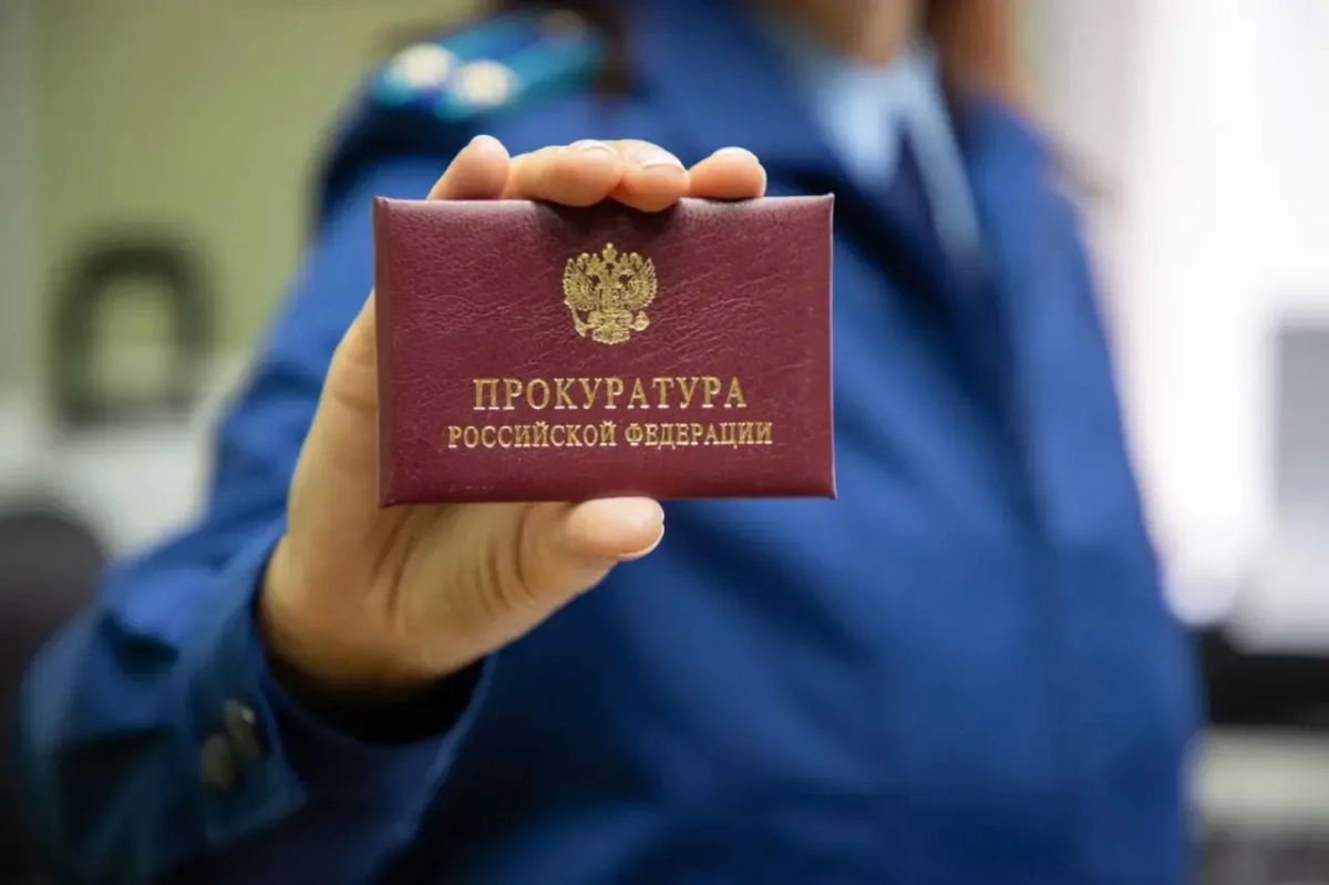 По иску прокурора Сергиевского района Самарской области судом в пользу двух работников предприятия, расположенного в соседнем регионе, взыскана задолженность по заработной плате и компенсация морального вреда