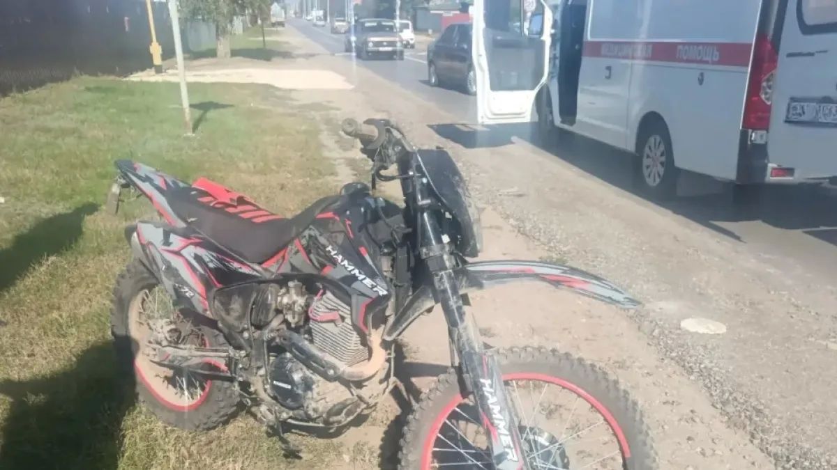 В Самарской области 17-летний подросток на мотоцикле без номеров протаранил встречное авто