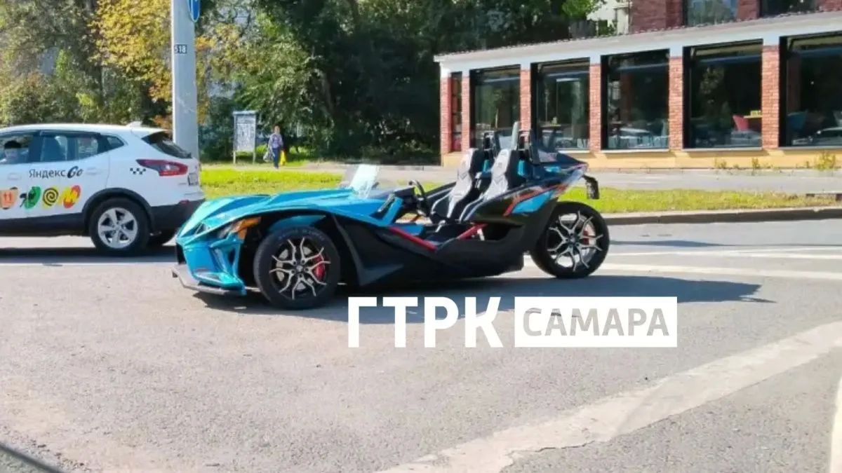 В Самаре заметили необычный автомобиль В Самаре заметили необычный автомобиль
