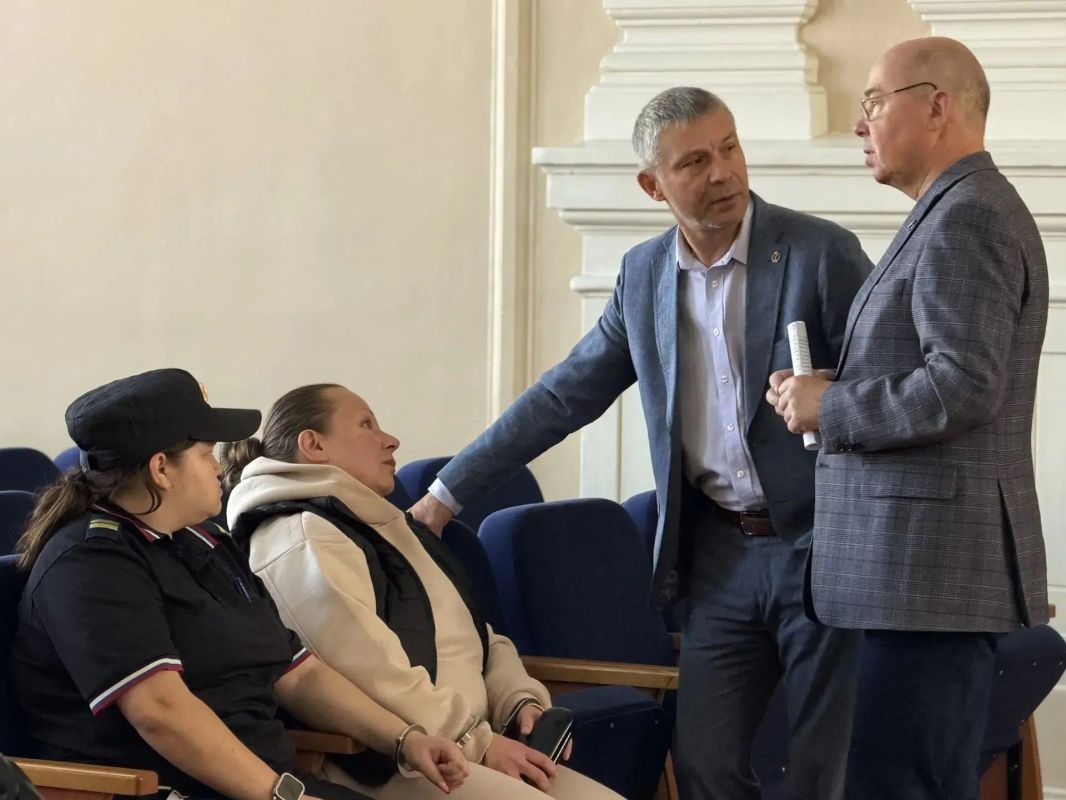 В Самарском областном суде продолжается рассмотрение уголовного дела Екатерины Тарховой В Самарском областном суде продолжается рассмотрение уголовного дела Екатерины Тарховой