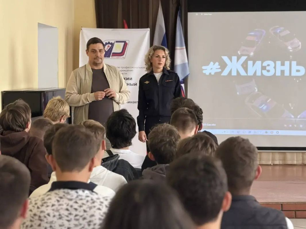 В Самарской области сотрудники Госавтоинспекции провели краш-курс для студентов В Самарской области сотрудники Госавтоинспекции провели краш-курс для студентов