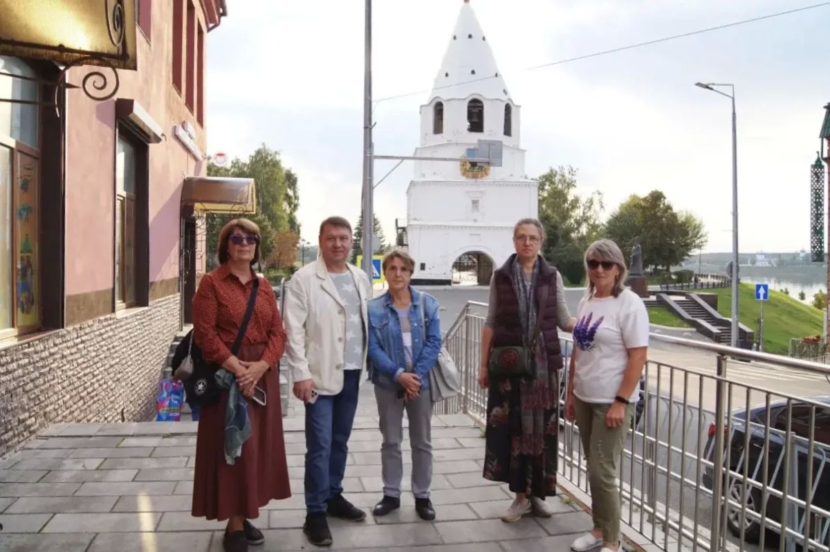 В Сызрани стартовал VIII Православный пленэр «Живые родники» В Сызрани стартовал VIII Православный пленэр «Живые родники»