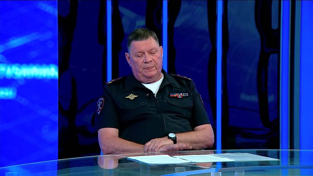 В нашей постоянной рубрике «Сказано на ГТРК» начальник Средневолжского линейного управления МВД России на транспорте Олег Рожнов рассказал в студии ГТРК «Самара», кто становится главной целью вербовки для совершения...