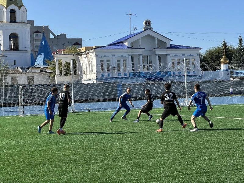 В Самаре полицейские организовали для юных динамовцев спортивные соревнования по мини-футболу