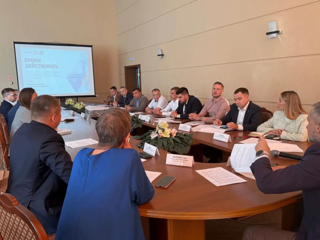В Самаре прошёл круглый стол по трудоустройству ветеранов СВО В Самаре прошёл круглый стол по трудоустройству ветеранов СВО