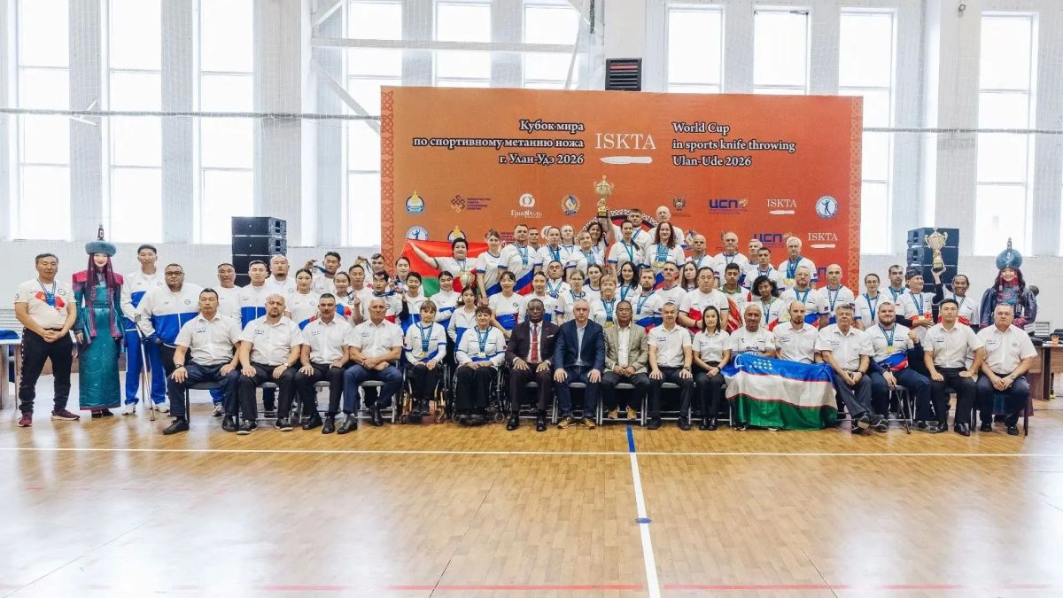 Вячеслав Федорищев: Самарские спортсмены завоевали золото на Кубке мира по спортивному метанию ножа Вячеслав Федорищев: Самарские спортсмены завоевали золото на Кубке мира по спортивному метанию ножа