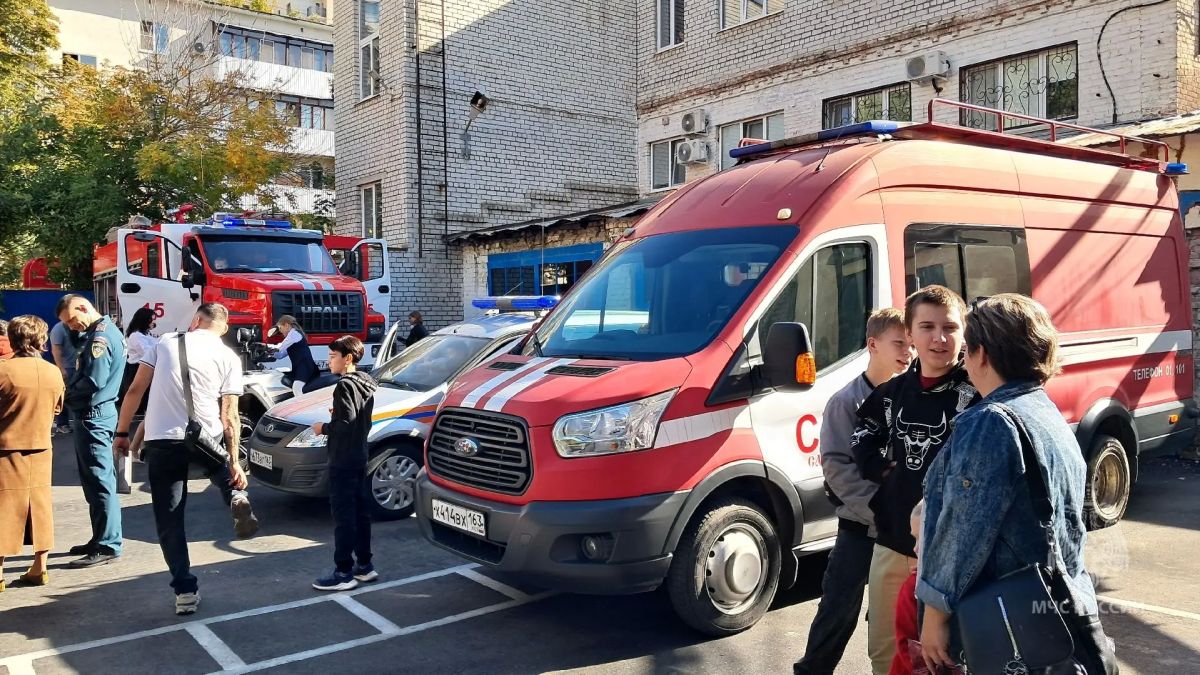 В областном управлении МЧС России наградили победителей творческих конкурсов В областном управлении МЧС России наградили победителей творческих конкурсов
