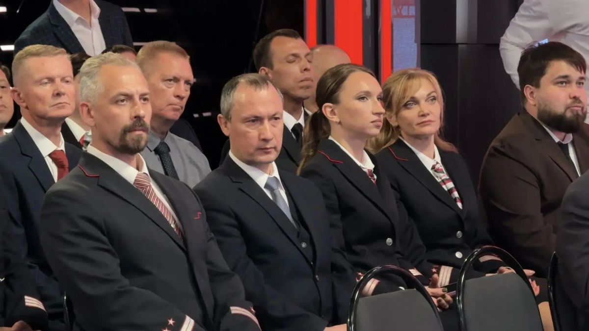 Прямо сейчас в стенах главной студии ГТРК "Самара" проходит торжественная церемония награждения работников Куйбышевской Железной дороги Прямо сейчас в стенах главной студии ГТРК "Самара" проходит торжественная церемония награждения работников Куйбышевской Железной дороги