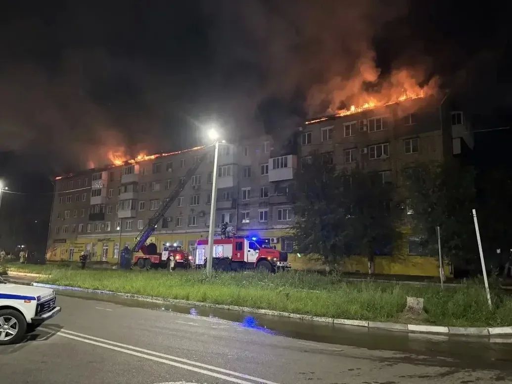 Пожар в многоквартирном доме в Новокуйбышевске ликвидирован Пожар в многоквартирном доме в Новокуйбышевске ликвидирован