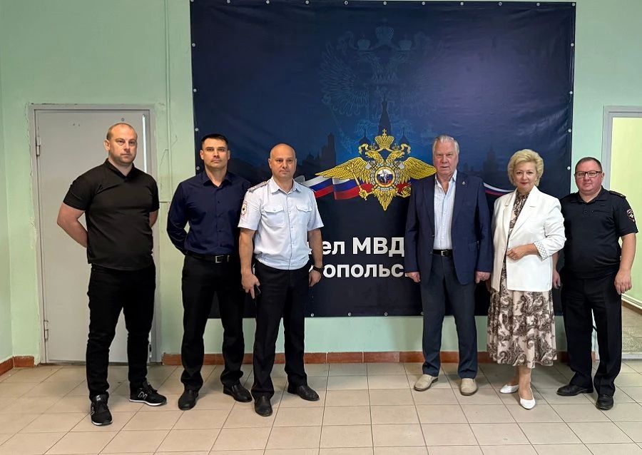 В рамках региональной акции «Общественный контроль» председатель Общественного совета областного главка Александр Шахов проверил работу территориального отдела полиции
