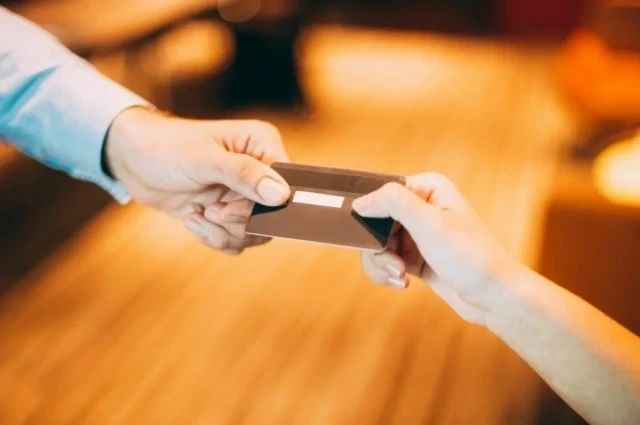 В Сызрани судят женщину, которая отдала мошенникам доступ к счетам