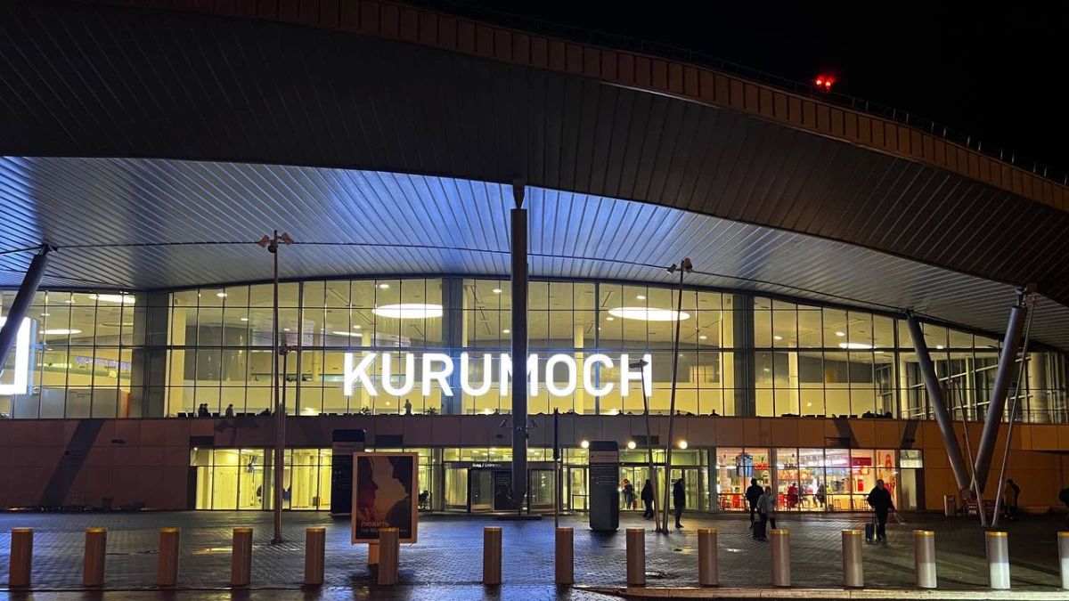 В аэропорту Курумоч утром 4 октября задержали семь авиарейсов