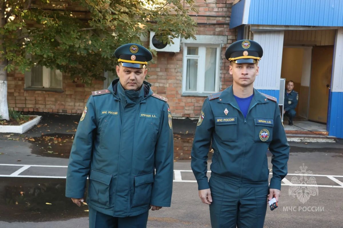 В региональном управлении МЧС России состоялось вручение очередных специальных званий В региональном управлении МЧС России состоялось вручение очередных специальных званий