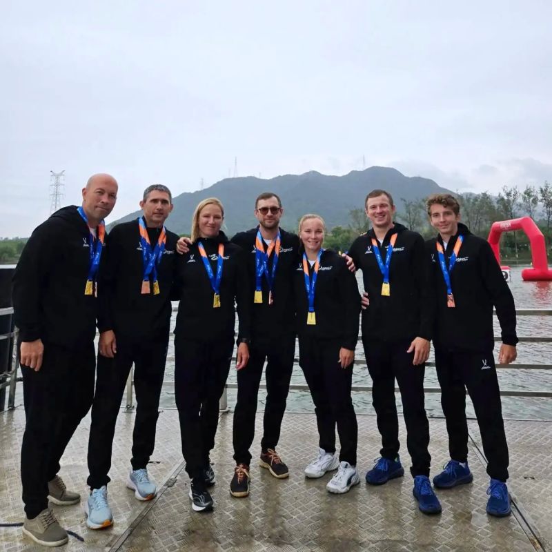 Спортсмены Самарской области стали чемпионами мира по гребле на лодках «Дракон» Спортсмены Самарской области стали чемпионами мира по гребле на лодках «Дракон»