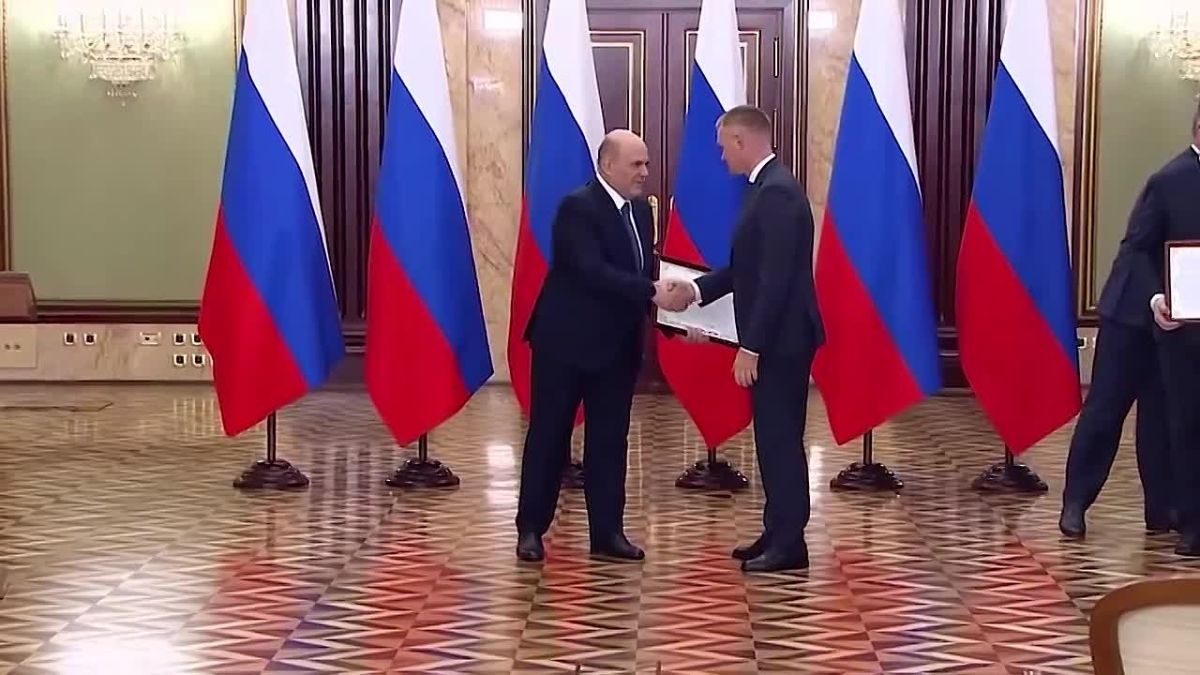 Вячеслав Федорищев: От всей души поздравляю СамГМУ с присвоением премии Правительства РФ в области образования