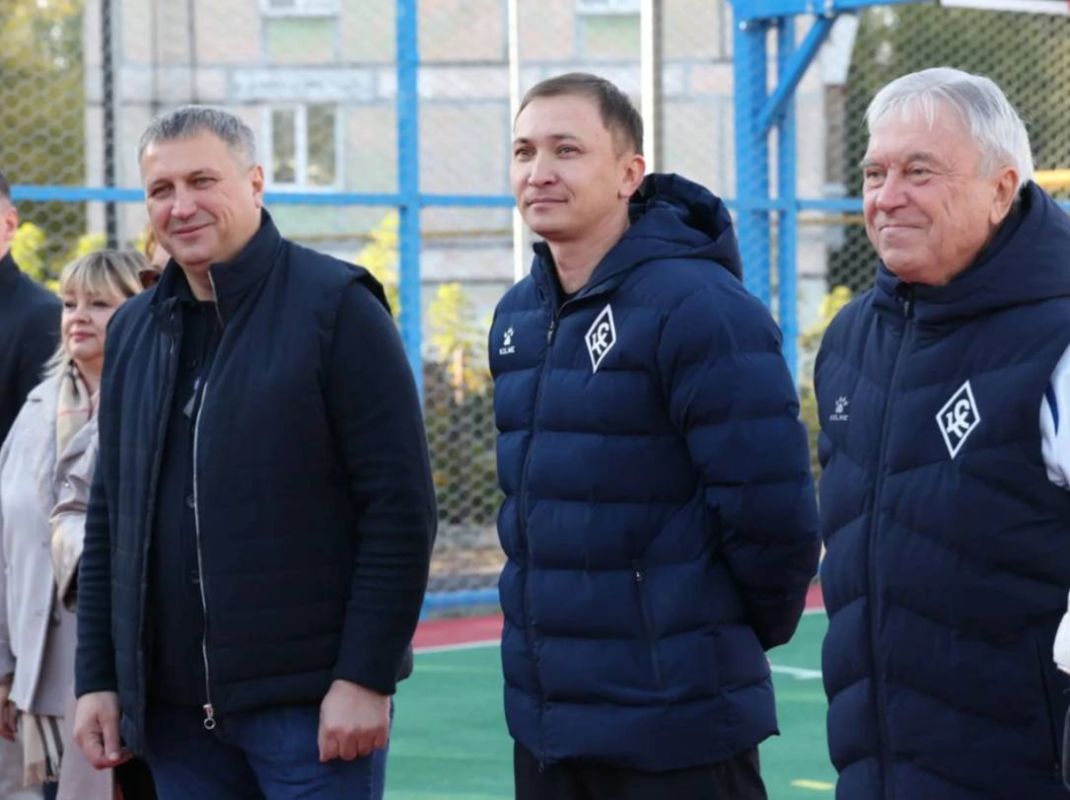 Иван Носков встретился с учениками первого самарского футбольного класса