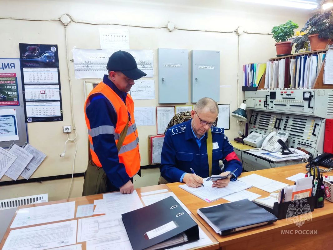 В Самаре прошел второй этап командно-штабной тренировки по гражданской обороне В Самаре прошел второй этап командно-штабной тренировки по гражданской обороне