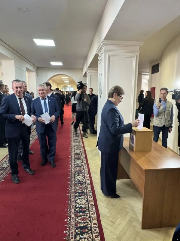 В Самарской губернской думе тайным голосованием выбирают нового председателя
