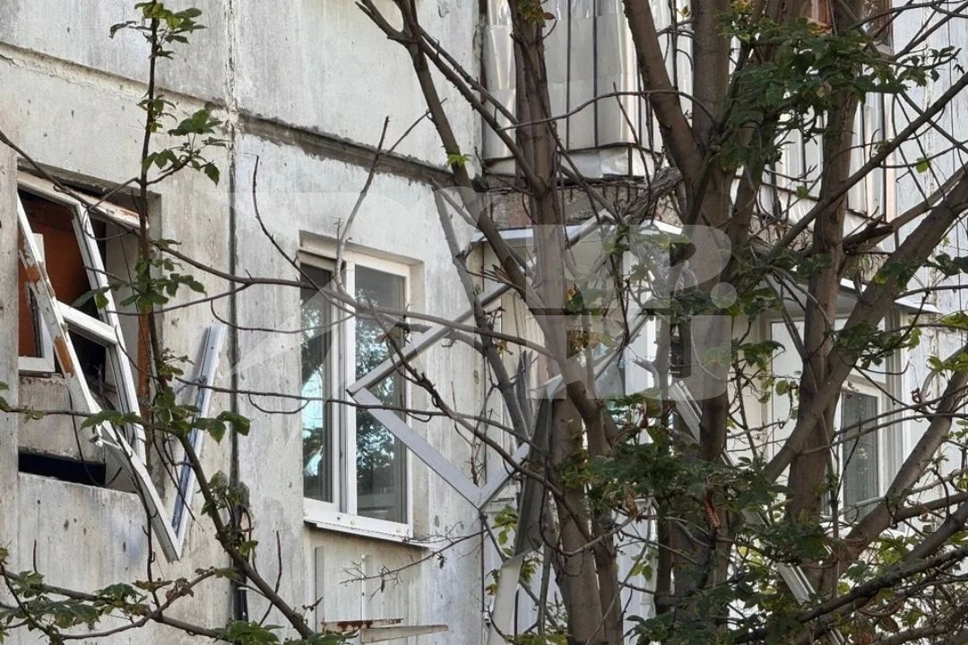 Черные стены и гнетущая тишина: как выглядит дом на XXII Партсъезда в Самаре спустя четыре месяца после взрыва Черные стены и гнетущая тишина: как выглядит дом на XXII Партсъезда в Самаре спустя четыре месяца после взрыва