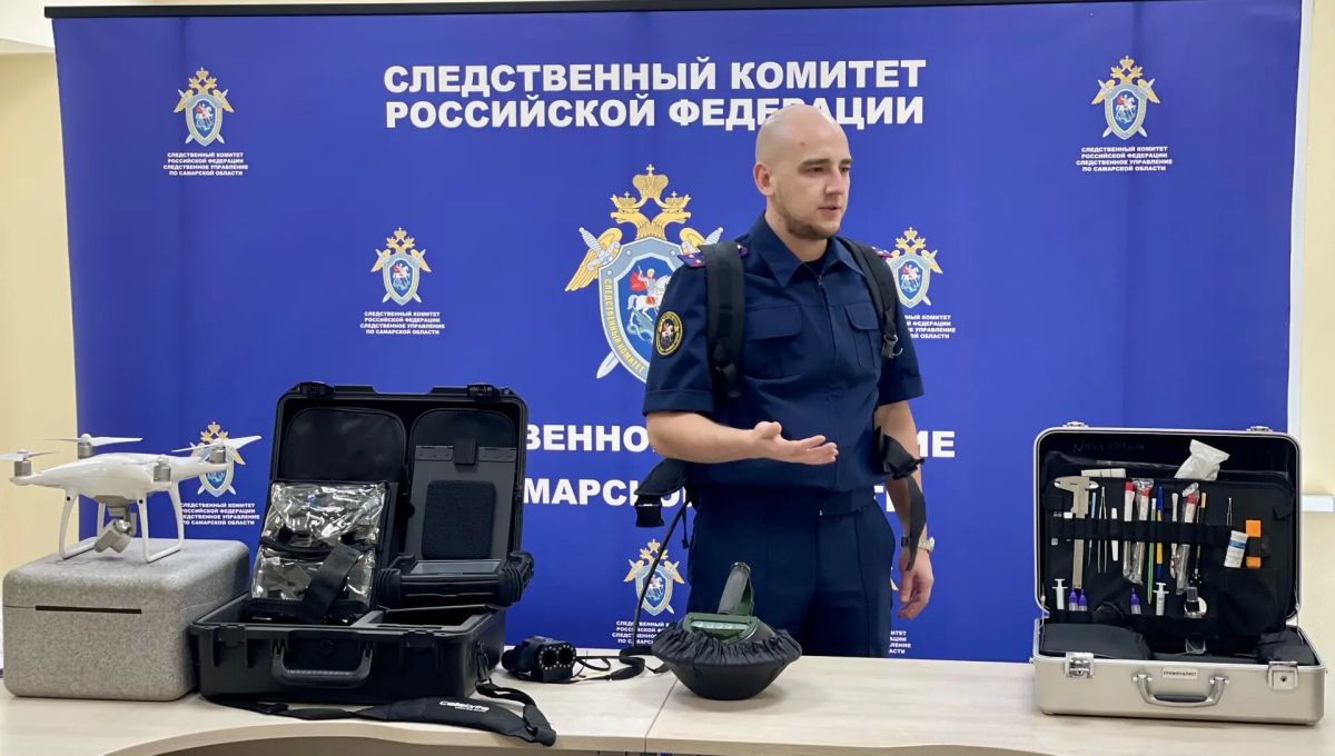 Следователь-криминалист и ветеран следствия следственного управления провели профориентационную встречу с кадетами Следователь-криминалист и ветеран следствия следственного управления провели профориентационную встречу с кадетами