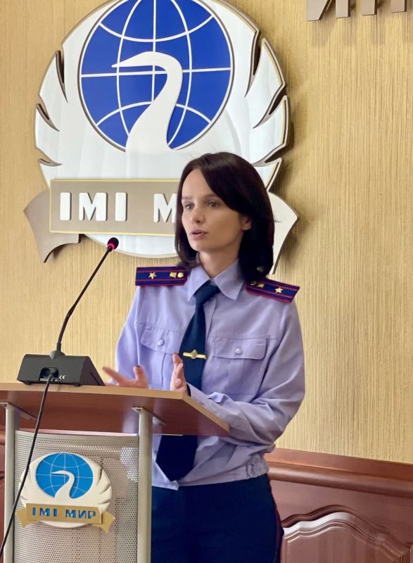 Помощник руководителя провела профориентационную встречу со студентами университета Помощник руководителя провела профориентационную встречу со студентами университета