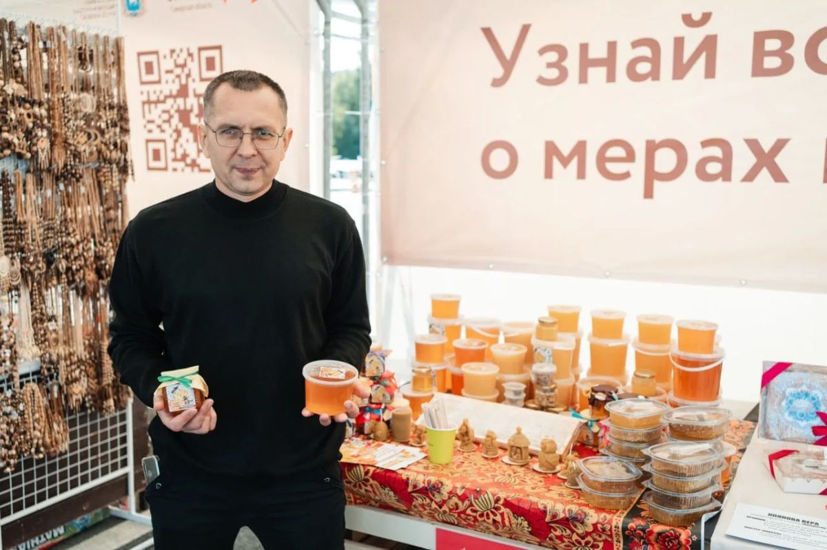 Уважаемые работники сельского хозяйства! Поздравляю вас с профессиональным праздником! Уважаемые работники сельского хозяйства! Поздравляю вас с профессиональным праздником!