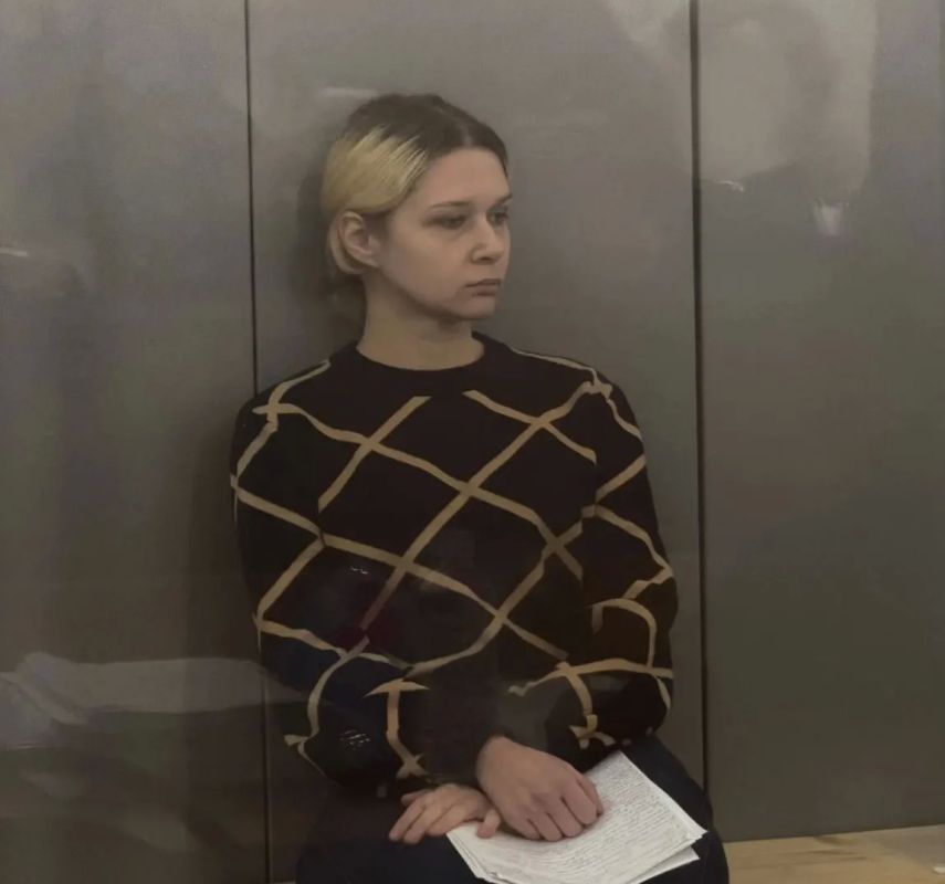 В зале суда после перерыва из-за ракетной опасности возобновили допрос Екатерины Тарховой