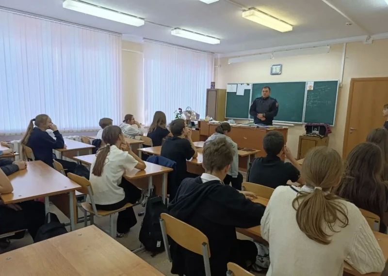 В целях профилактики правонарушений и обеспечения безопасности подрастающего поколения сотрудник отдела по делам несовершеннолетних Отдела МВД России по г. Жигулёвску провел профилактическую встречу с учащимися одной из...