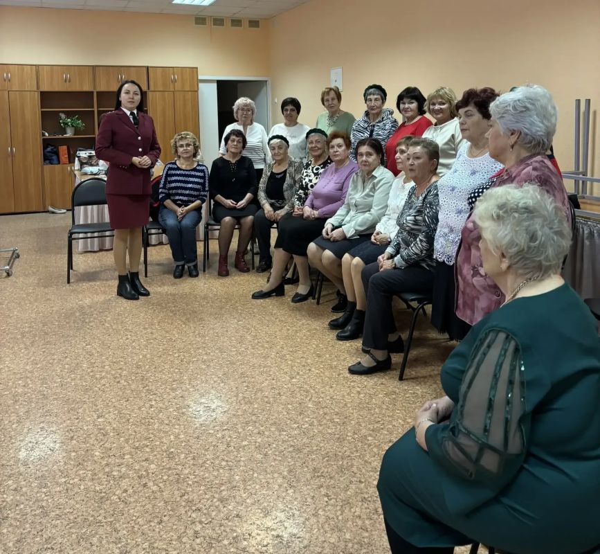 О самых действенных методах профилактики гриппа, ОРВИ и вакцинации рассказали отрадненцам старшего поколения сотрудники Территориального отдела Роспотребнадзора в г.Отрадном в рамках четвертого этапа Всероссийского...