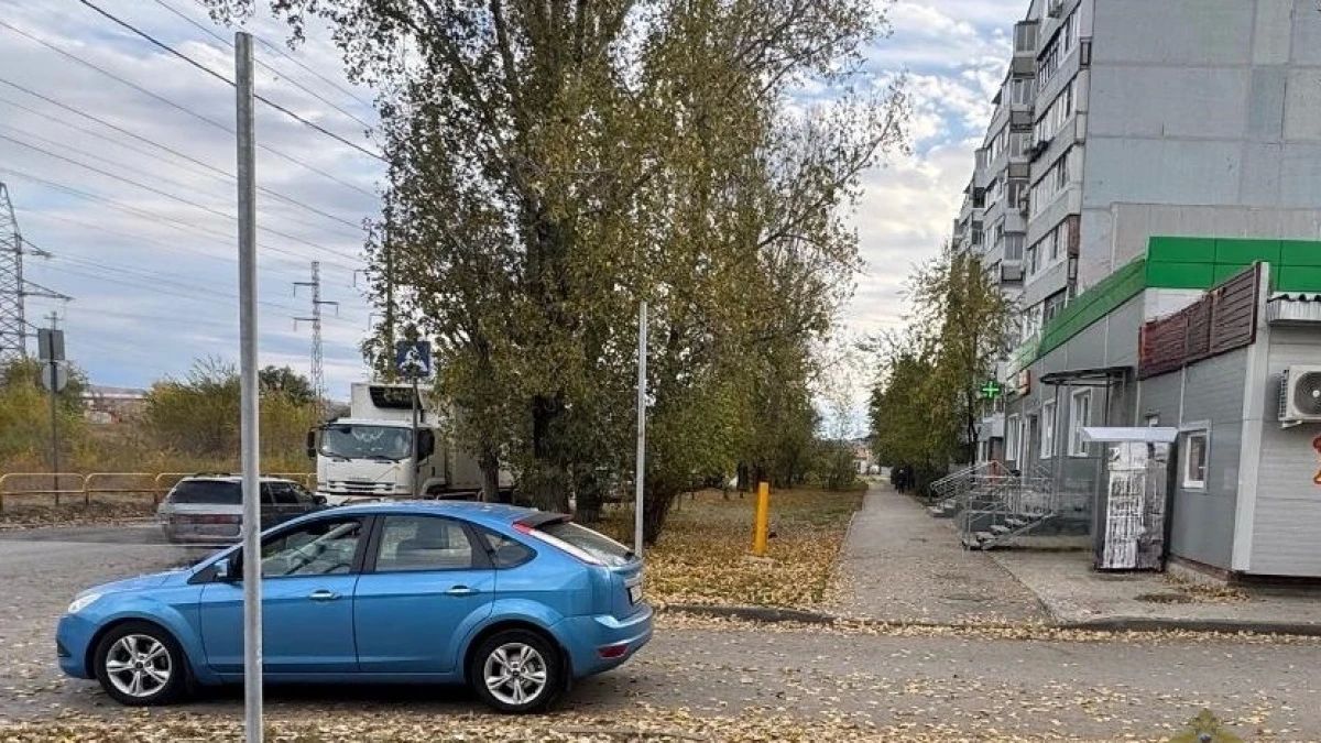 Под Самарой водитель Ford сбил 6-летнего мальчика на тротуаре