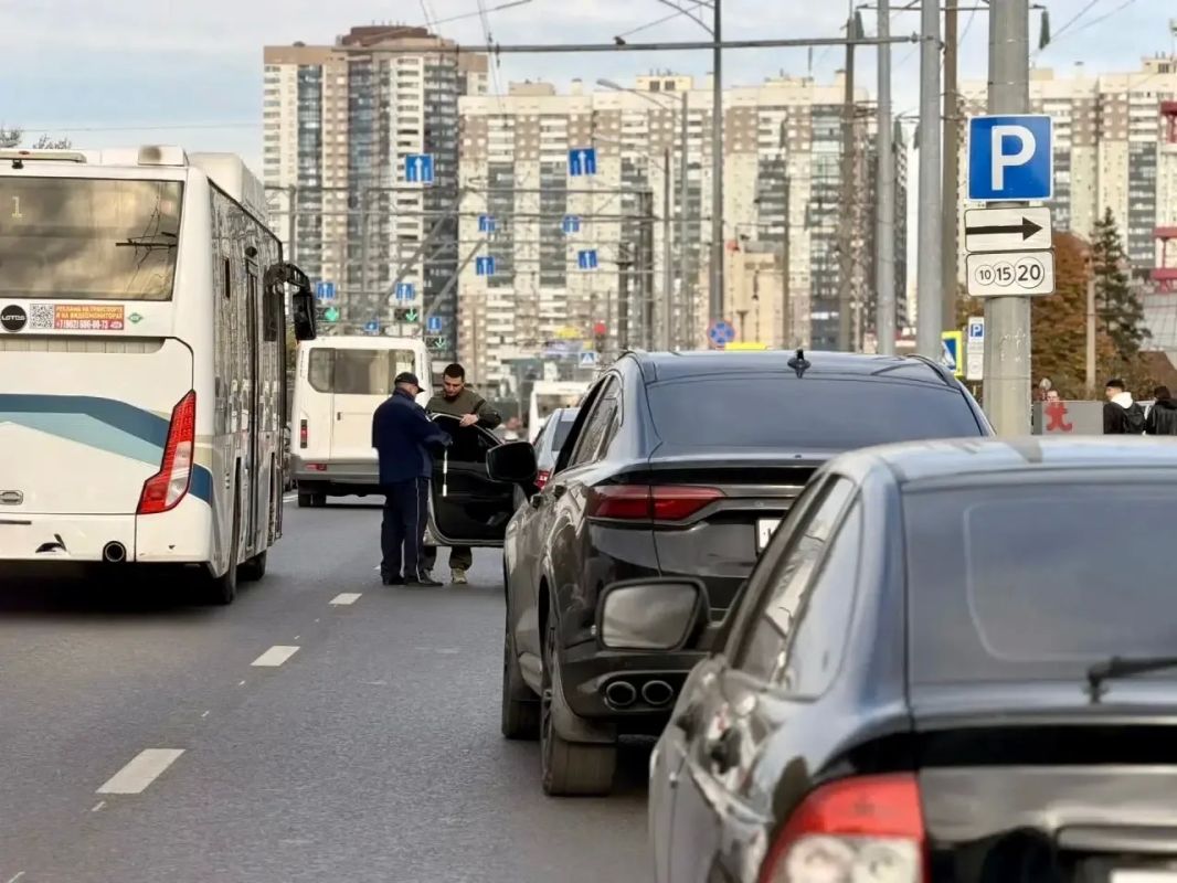 В Самаре продолжаются рейды по профилактике нарушений ПДД В Самаре продолжаются рейды по профилактике нарушений ПДД