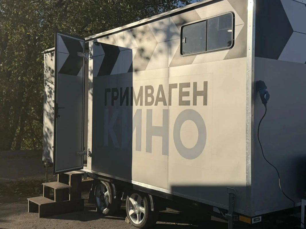 Известные российские актеры Елизавета Боярская, Павел Деревянко, Даяна Гудз и Евгений Ткачук снимаются в драматической картине о послевоенном времени «Не оступись, доченька!» Известные российские актеры Елизавета Боярская, Павел Деревянко, Даяна Гудз и Евгений Ткачук снимаются в драматической картине о послевоенном времени «Не оступись, доченька!»