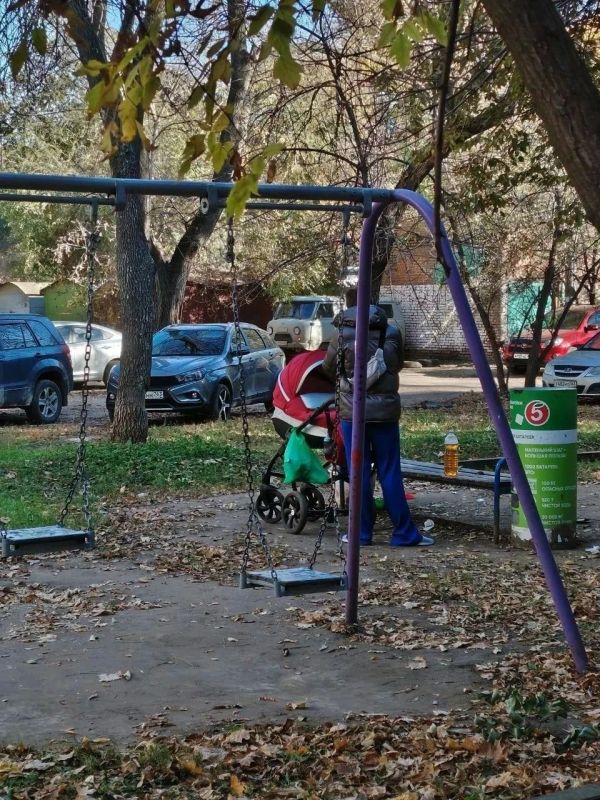 «Ребенок плакал, но ей было плевать»: мать, оставившую 2-месячную малышку на помойке в Самаре, видели накануне с пивом «Ребенок плакал, но ей было плевать»: мать, оставившую 2-месячную малышку на помойке в Самаре, видели накануне с пивом