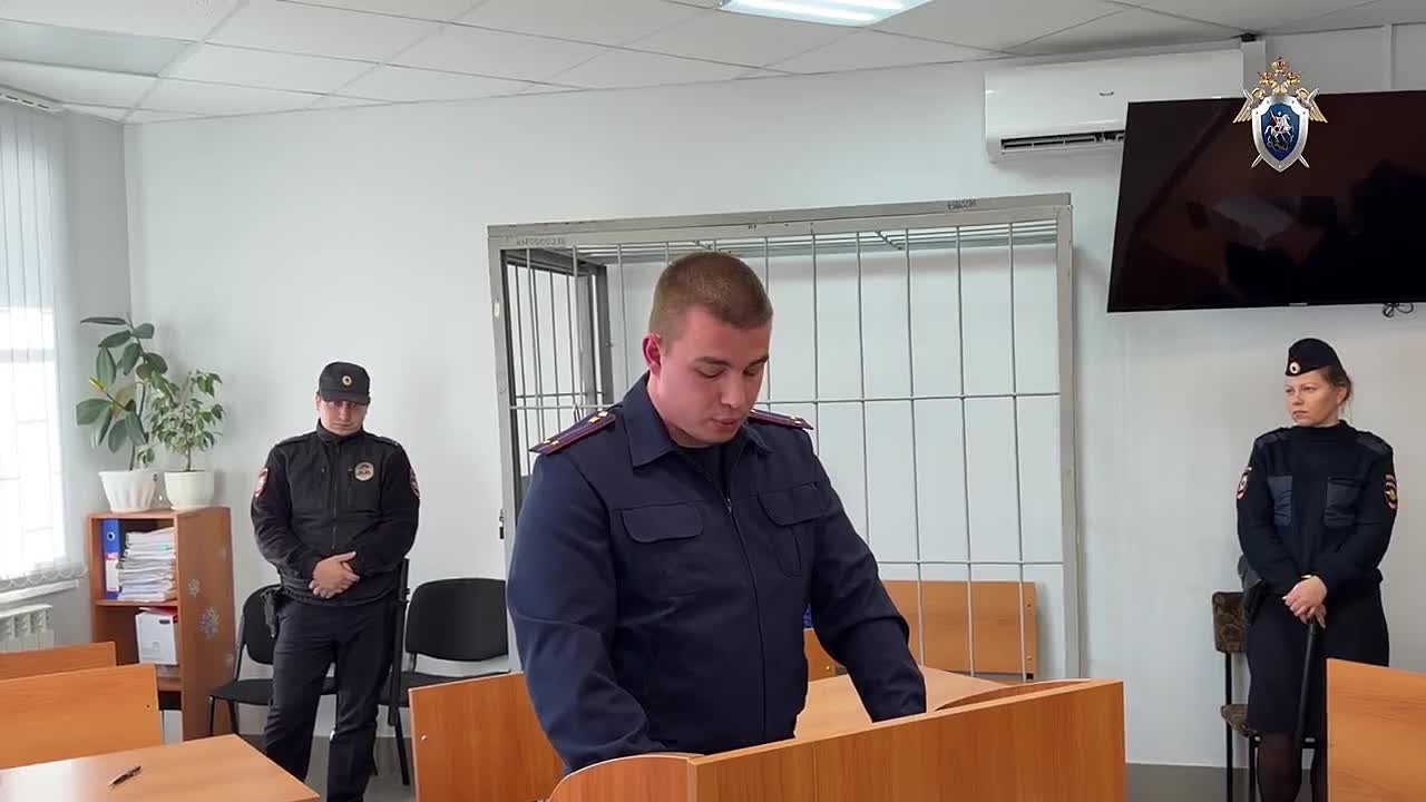 Напала на полицейского и бросила трёхмесячную дочь на улице: в Самаре мать троих детей отправили в СИЗО