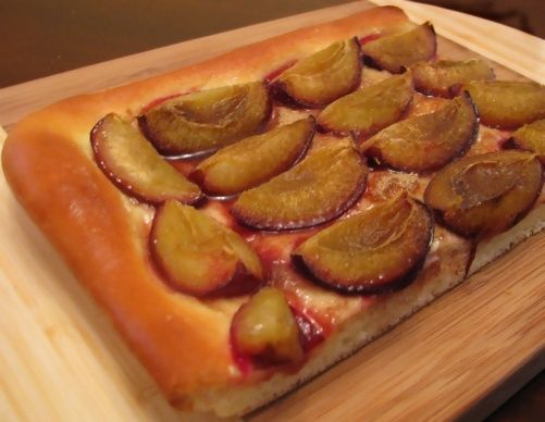 Невероятный немецкий сливовый пирог: вкус, который стоит попробовать