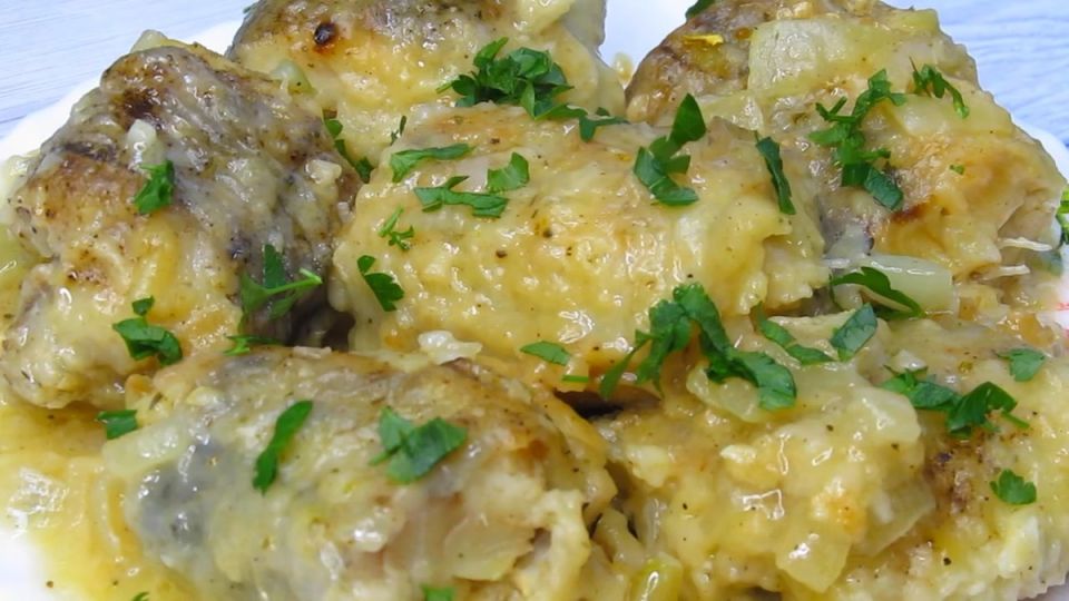 Сочный минтай: как приготовить вкусный ужин всего за 20 минут