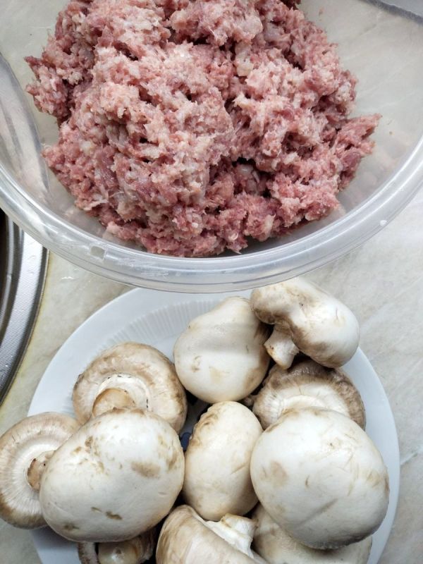 Ленивый жюльен с грибами и мясом: просто и вкусно